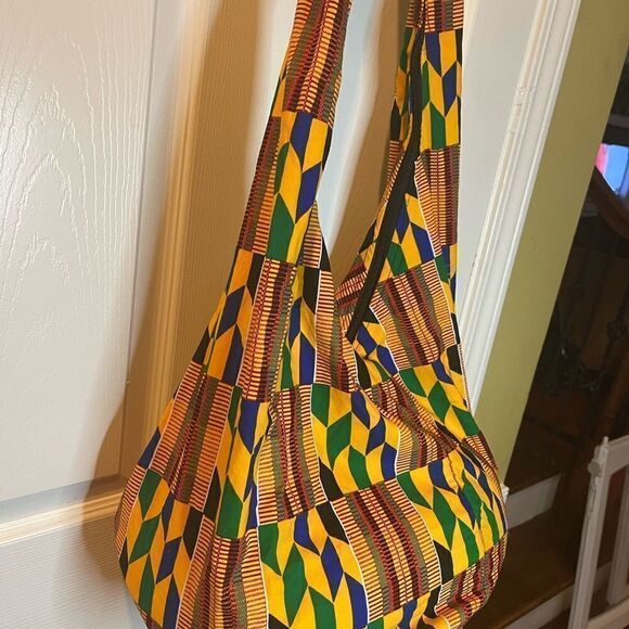 Colorful Kente extra large fabric bucket style shoulder crossbody bag - Picture 4 of 16